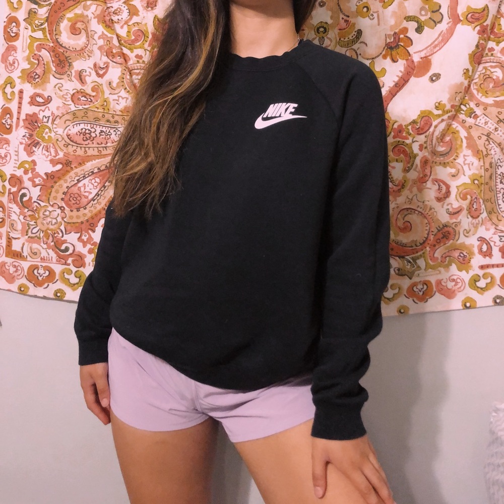 Nike crewneck